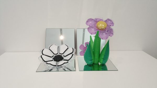 Jeff Koons Inflatable Flowers (Short White, Tall Purple) @ Damien Hirst Newport Street Gallery - Chris Billington 2016